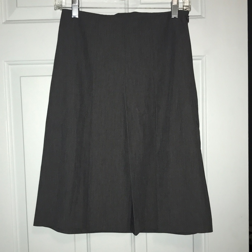 Chadwick’s size 4 gray skirt